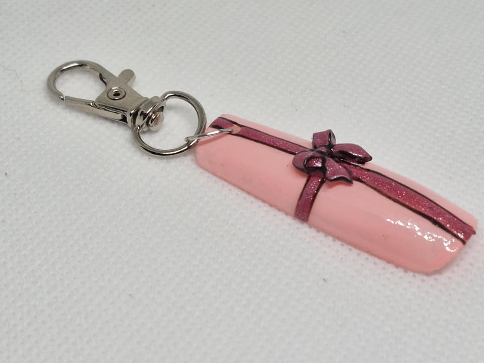 3D Bow Present Nail Key Ring
